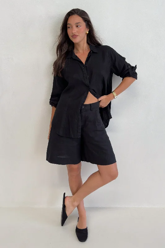 Black Tailored Linen Short